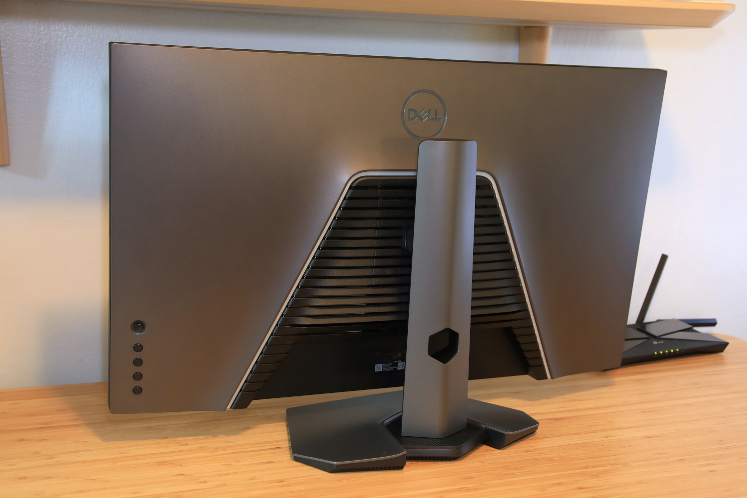 dell-3223q-5 (1).jpg